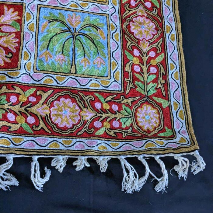 Kashmiri carpet rugs chainstitch20231029 36