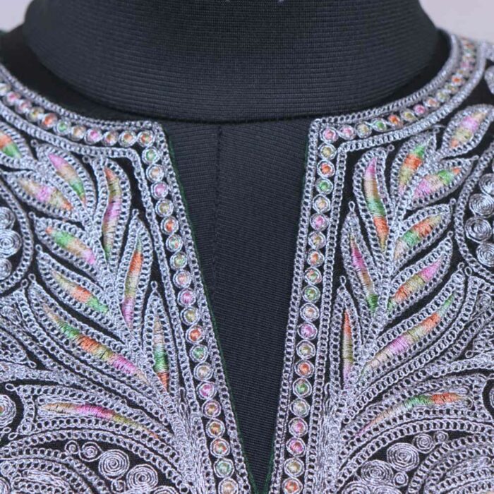 Kashmiri velvet pheran set with tilla 20231019 01