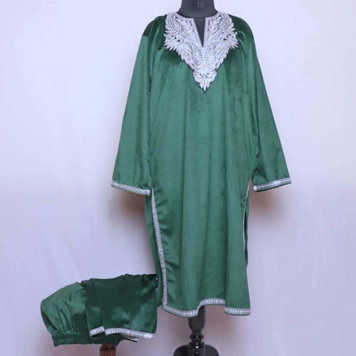 Kashmiri velvet pheran set with tilla 20231019 03
