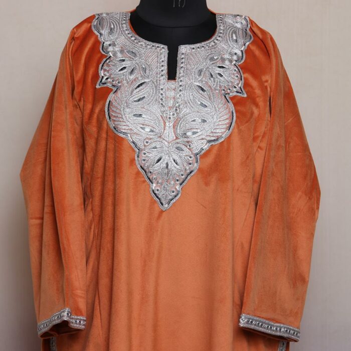velvet kashmiri tilla phiren