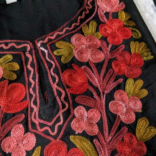 Kashmiri embroidery girls dress 20240212 61