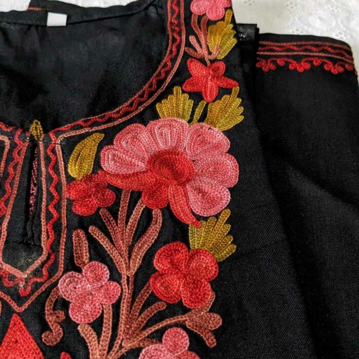 Kashmiri embroidery girls dress 20240212 70