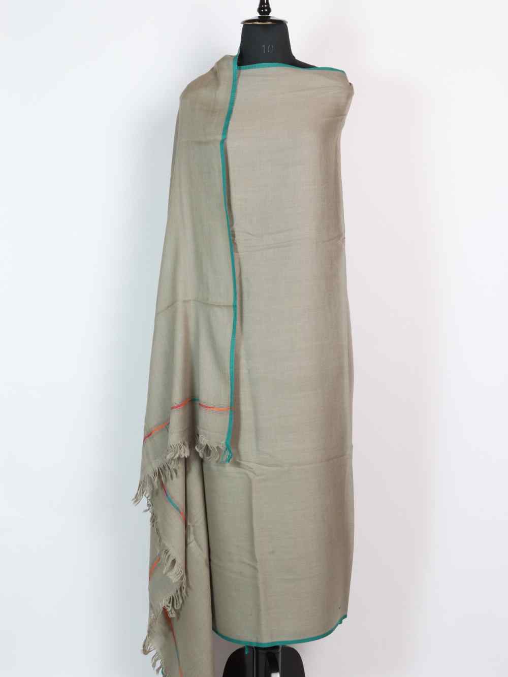 Luxurious Kashmiri Dussa Shawl in Grey Wool Single Layer - Gyawun